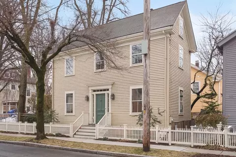 46 Foster St, Cambridge, MA 02138