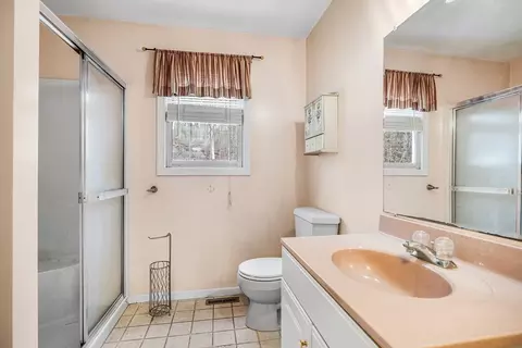 4 Hillside Dr, Sutton, MA 01590 photo 11
