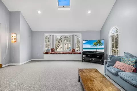 4 Hillside Dr, Sutton, MA 01590 photo 9