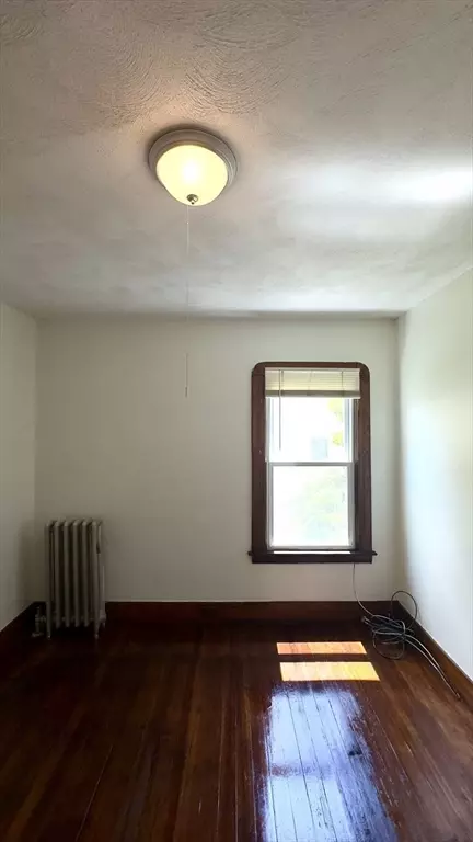 40 Orchard St, Chicopee, MA 01013 photo 18