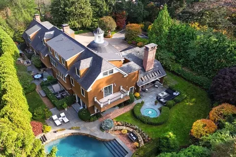 View/Area - 1 Chestnut Pl, Brookline, MA 02445 photo 1 of 3