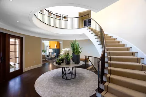 Entry Way - 1 Chestnut Pl, Brookline, MA 02445 photo 1 of 2
