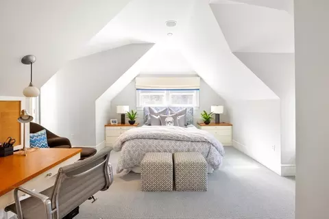 Bedroom - 1 Chestnut Pl, Brookline, MA 02445 photo 3 of 4