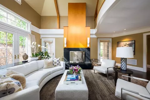 Living - 1 Chestnut Pl, Brookline, MA 02445 photo 1 of 3