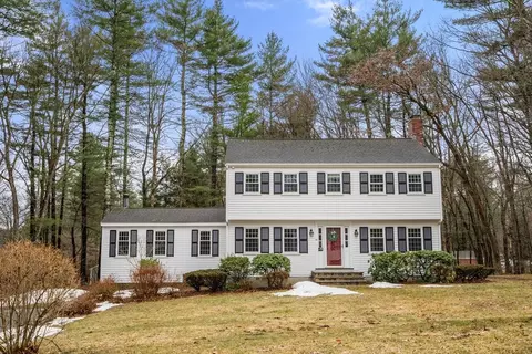 41 Old Coach Rd, Sudbury, MA 01776