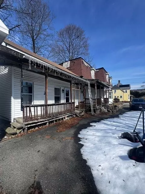 21 Park St, Athol, MA 01331 photo 4