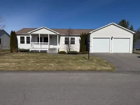 30 Edgestone Dr #30, Bridgewater, MA 02324