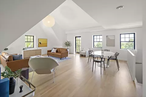 456 Belmont St # 10, Watertown, MA 02472