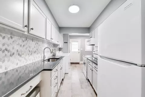 76 Kelley Rd #76, Chicopee, MA 01022 photo 2