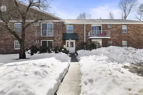 56 Townsend St #D26, Abington, MA 02351