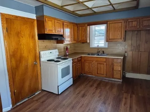 15 Edward St, Worcester, MA 01605 photo 10