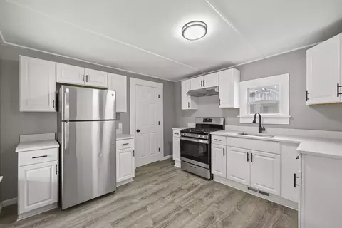 1 Noble Pl, Adams, MA 01220