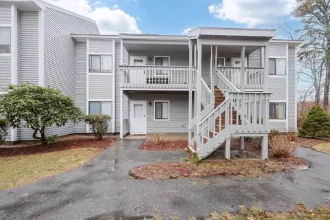 106 Eaton Ln #106, Brewster, MA 02631