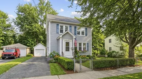 36 Daniel St, Indian Orchard, MA 01151