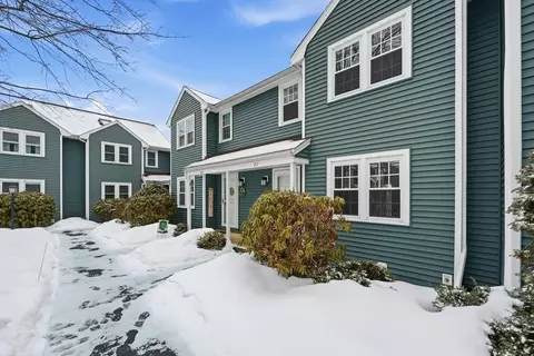 551 Hildreth St #21, Dracut, MA 01826