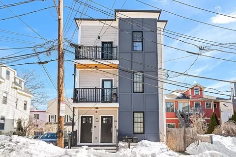 14 Carlton St #B, Somerville, MA 02143