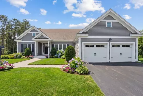 8 Daylily Dr #8, Plymouth, MA 02360