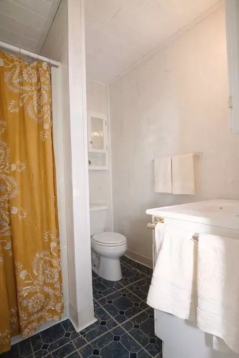 5 Crosby St, Webster, MA 01570 photo 17