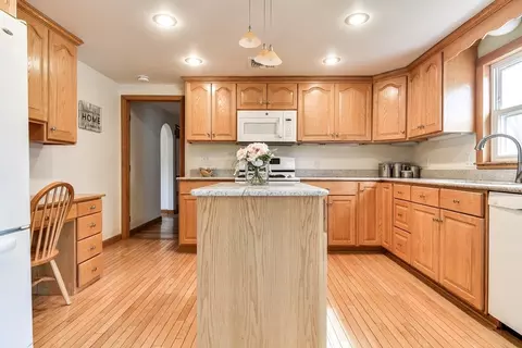 8 Edwards Road Aka 12, Natick, MA 01760 photo 6