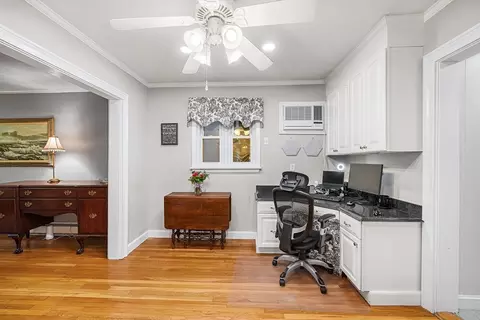 Entry Way - 24 Smith Ave, Reading, MA 01867 photo 1 of 4