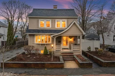 24 Smith Ave, Reading, MA 01867