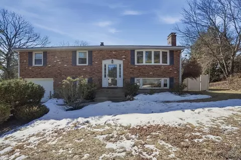 99 Goulding St, Holliston, MA 01746