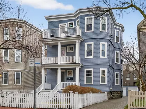 20 Carver St #1, Cambridge, MA 02138