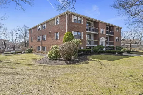 1 Centre St #11, Canton, MA 02021 photo 2