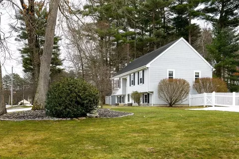 1 Spring St, Douglas, MA 01516 photo 5