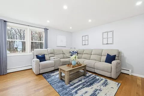 33 Santoro Rd, Worcester, MA 01606 photo 3