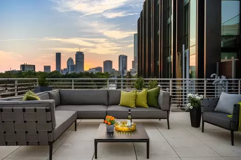 140 Shawmut #4C, Boston, MA 02118