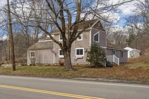 22 Milford St, Medway, MA 02053