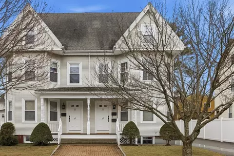 56 Capitol St #3, Watertown, MA 02472