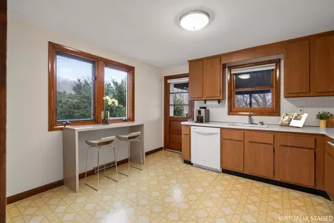 6 Nancy Cir, Maynard, MA 01754 photo 6