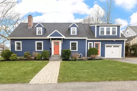 4 Greenough St, Needham, MA 02494