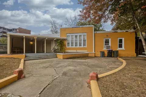 193 Elm, Holyoke, MA 01040