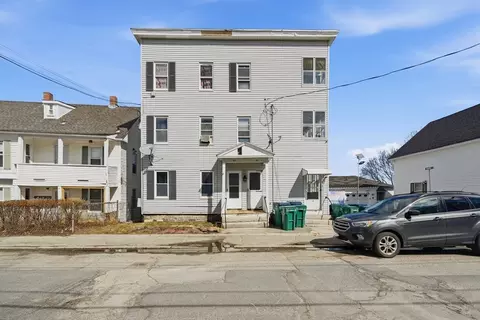 44-46 Salem St, Fitchburg, MA 01420