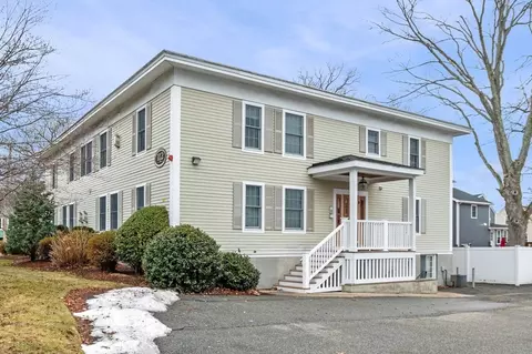 112 Porter St #3, Melrose, MA 02176