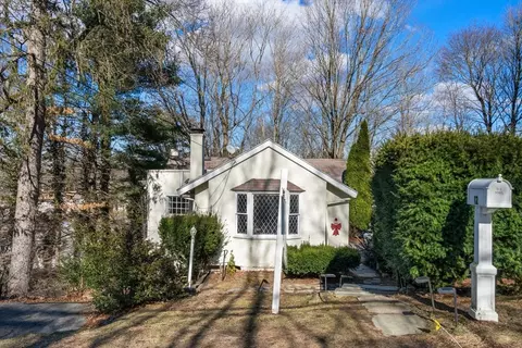12 Wareland Rd, Wellesley, MA 02481 photo 24