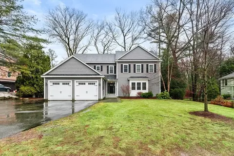 115 Forest St, Reading, MA 01867 photo 2