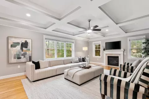 115 Forest St, Reading, MA 01867 photo 9