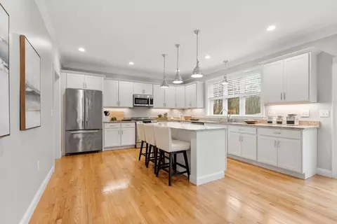 115 Forest St, Reading, MA 01867 photo 14