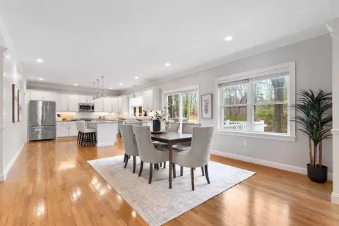 115 Forest St, Reading, MA 01867 photo 11