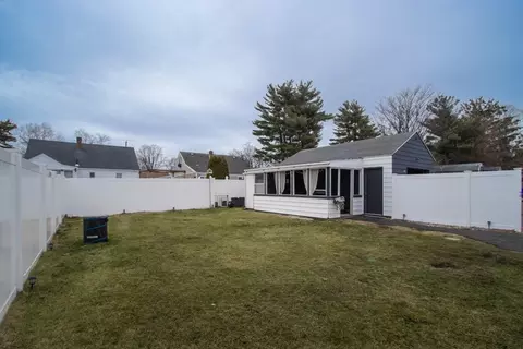 Exterior - 1128 Page Blvd, Springfield, MA 01104 photo 7 of 11