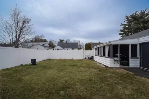 Exterior - 1128 Page Blvd, Springfield, MA 01104 photo 6 of 11