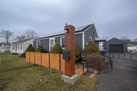 Exterior - 1128 Page Blvd, Springfield, MA 01104 photo 2 of 11