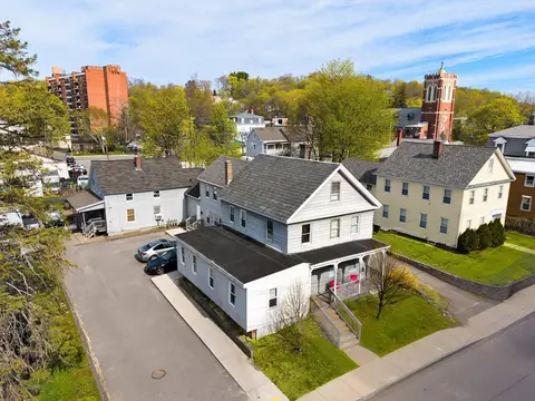 42-44 Summer St, Leominster, MA 01453