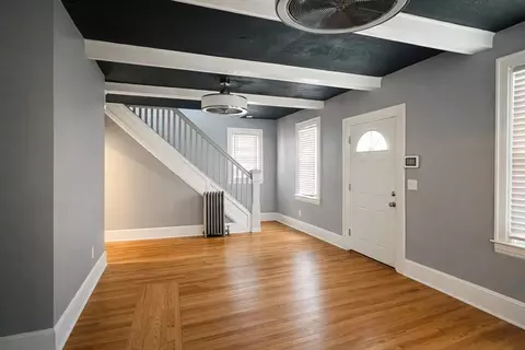 182 Marsden St, Springfield, MA 01109 photo 2