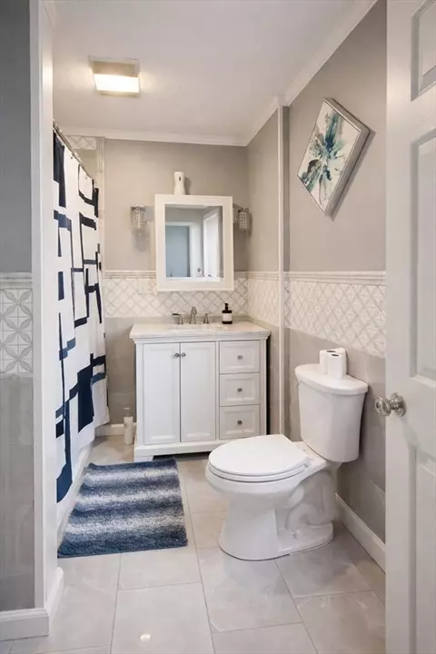 182 Marsden St, Springfield, MA 01109 photo 9