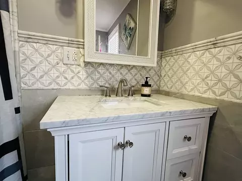 182 Marsden St, Springfield, MA 01109 photo 10
